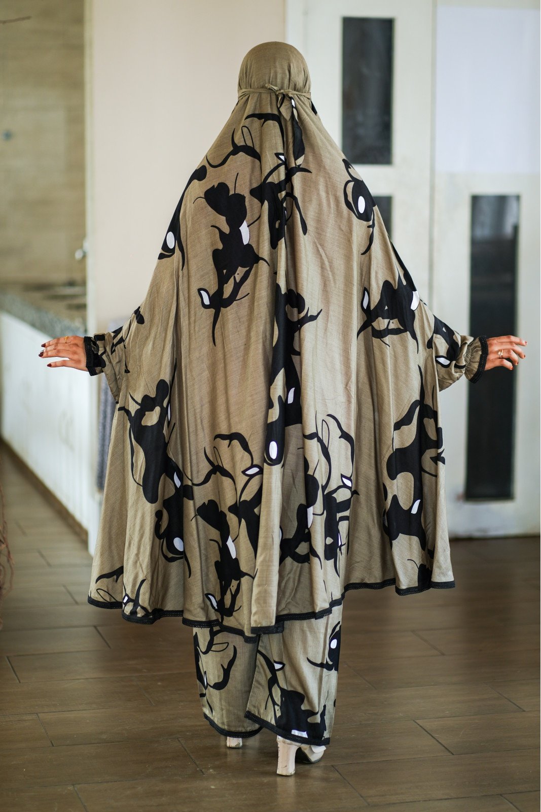 Khimar & Plazu – 102 - Image 4