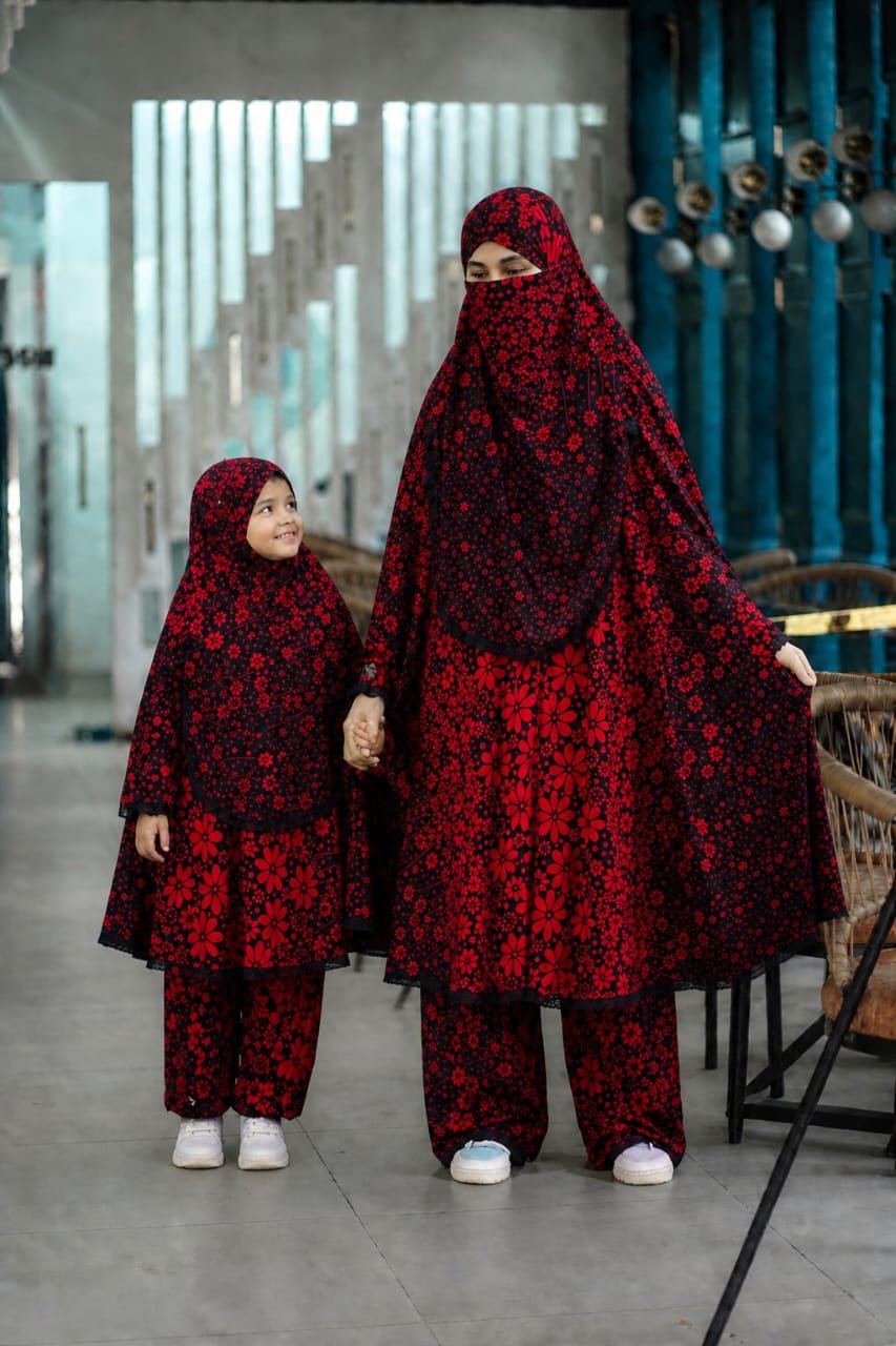 Mother & Daughter 351