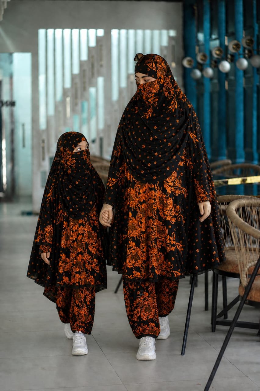 Mother & Daughter 361